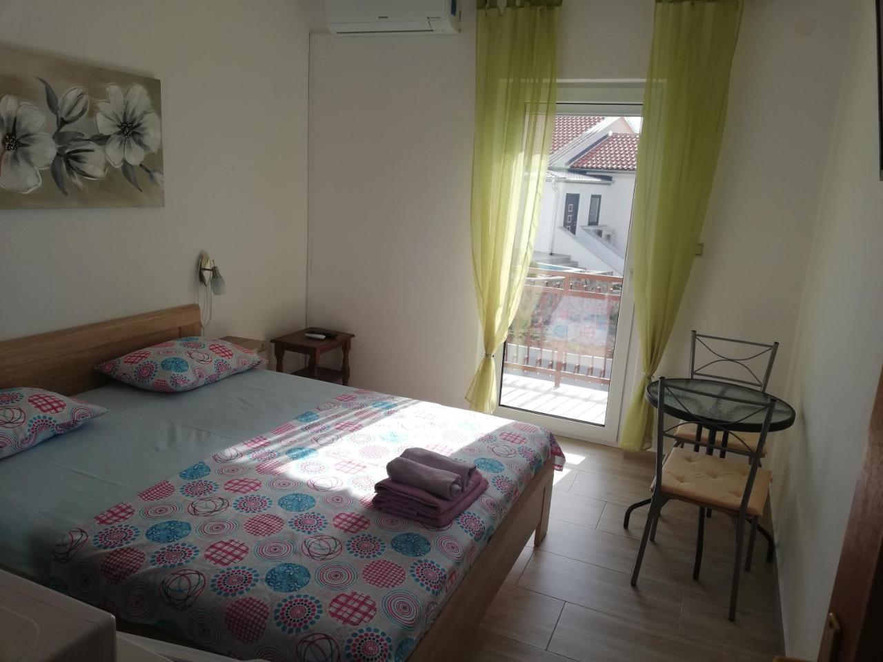 Guesthouse Martina Senj  Eksteriør billede